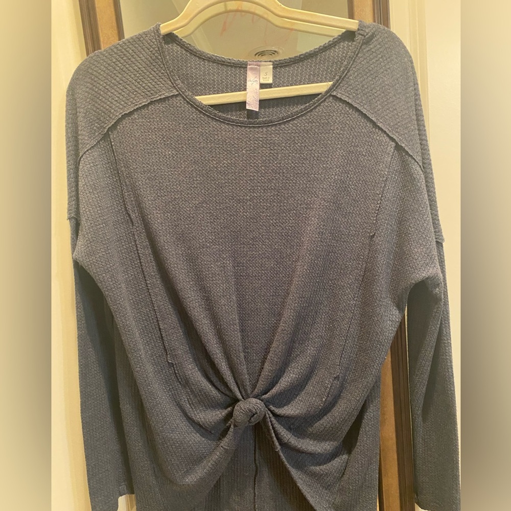 Blue top